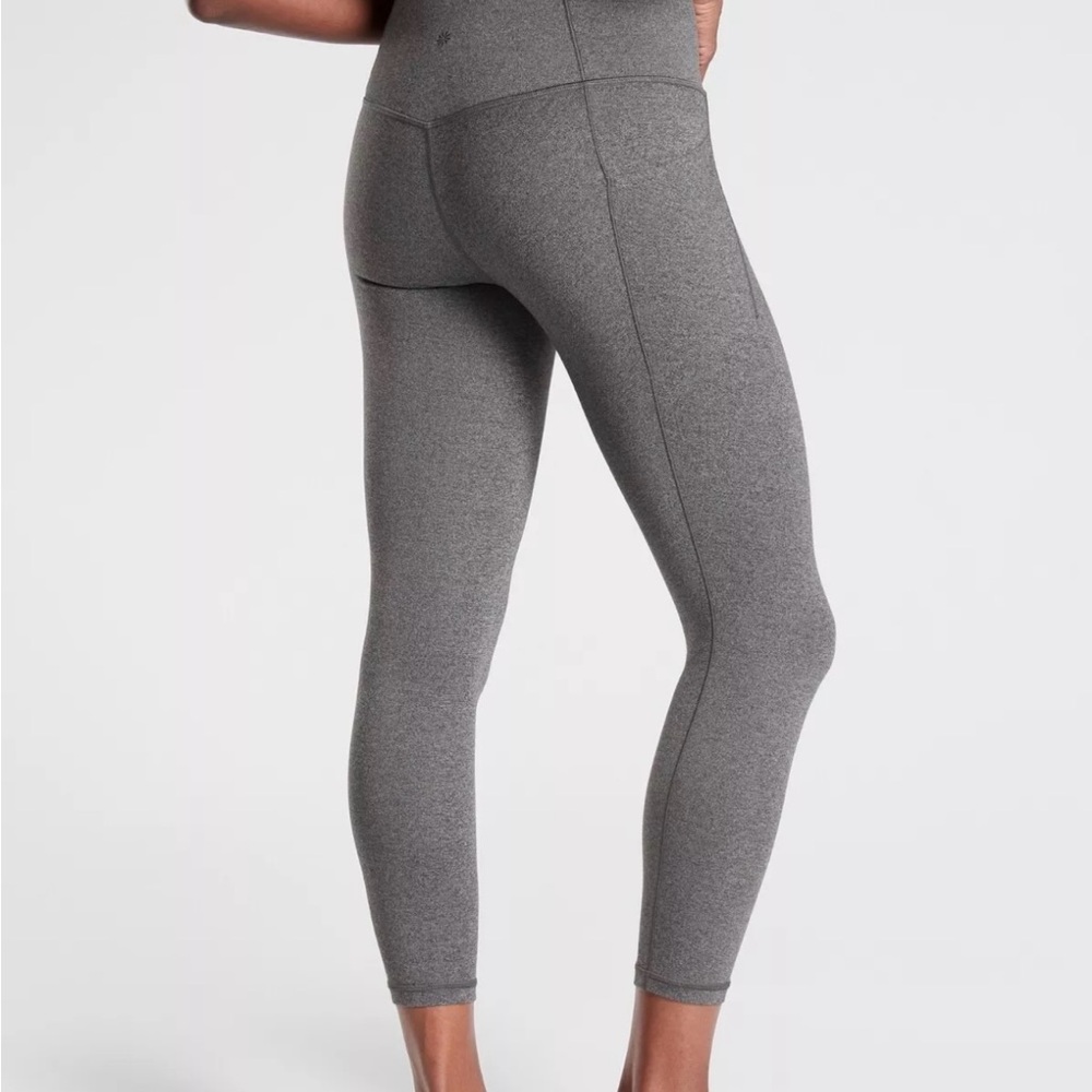 ATHLETA Salutation Stash Pocket 7/8 Leggings Heather Gray Small NEW With Tags